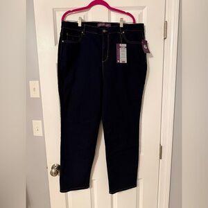 NWT Gloria Vanderbilt | Amanda Dark Blue Denim Jeans Supreme Stretch | Size 16